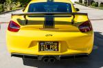 Porsche 718 Cayman GT4 2016 года